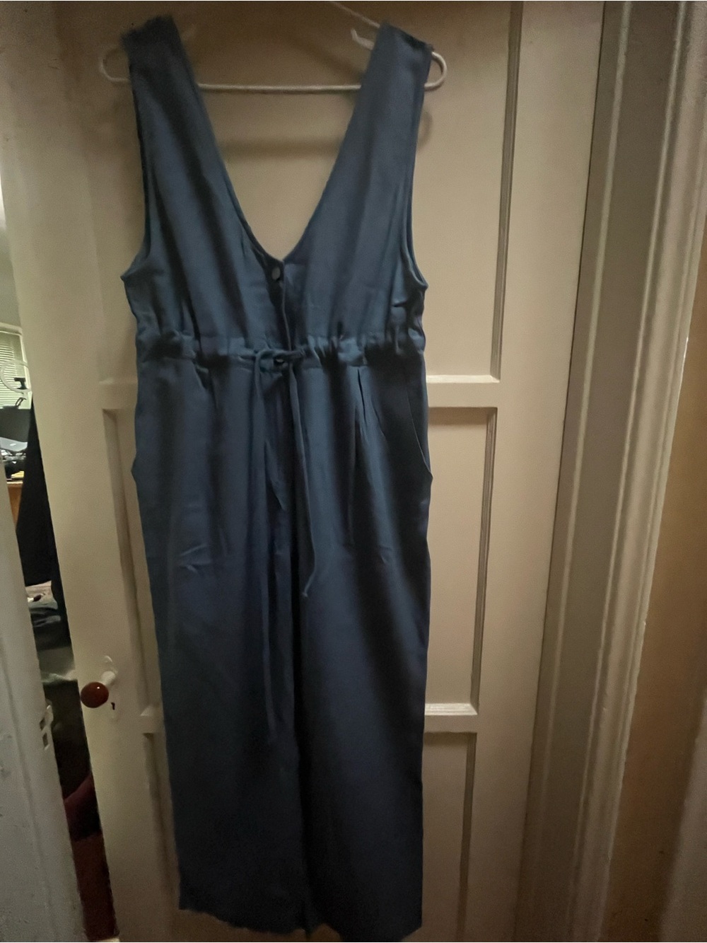Sleeveless V-Neck Wide-Leg Jumpsuit in Slate Blue Size Large